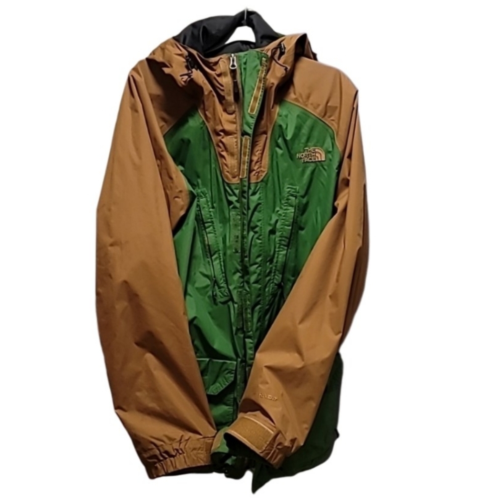 The north face hyvent shell